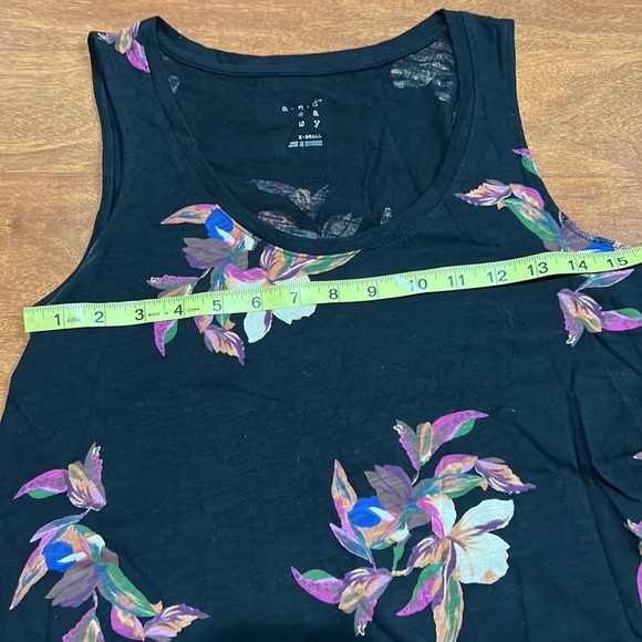 A New Day floral tank top XS - Picture 6 of 7